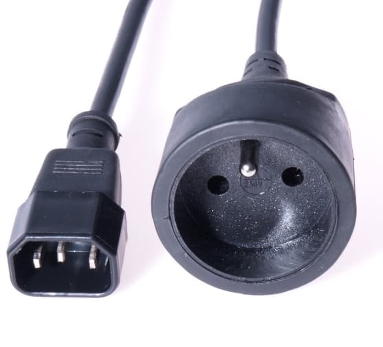 Kabelová redukce z UPS (IEC C14) na 1 zásuvku 230V, 30cm