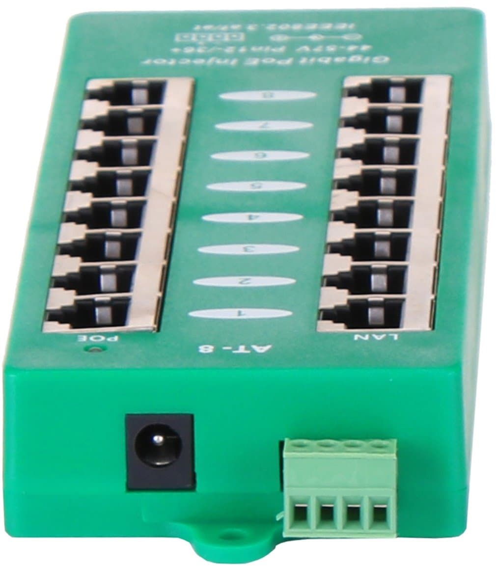 MaxLink Gigabitový 8-portový PoE panel, 802.3af/at