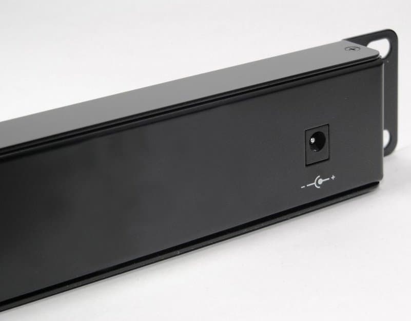 MaxLink POE panel 12 portů, 1U pro rack 19"