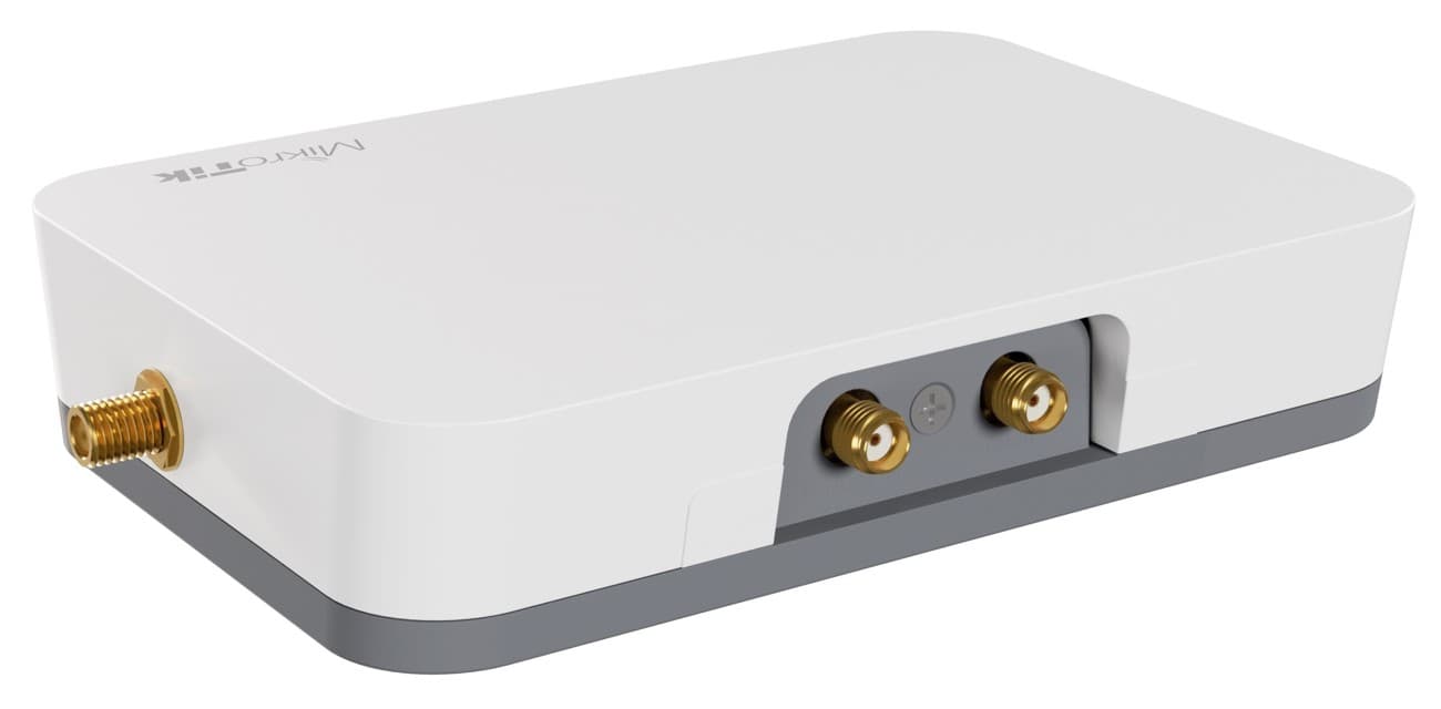 MikroTik RB924iR-2nD-BT5&BG770A&R11e-LR8G, KNOT LR8G kit