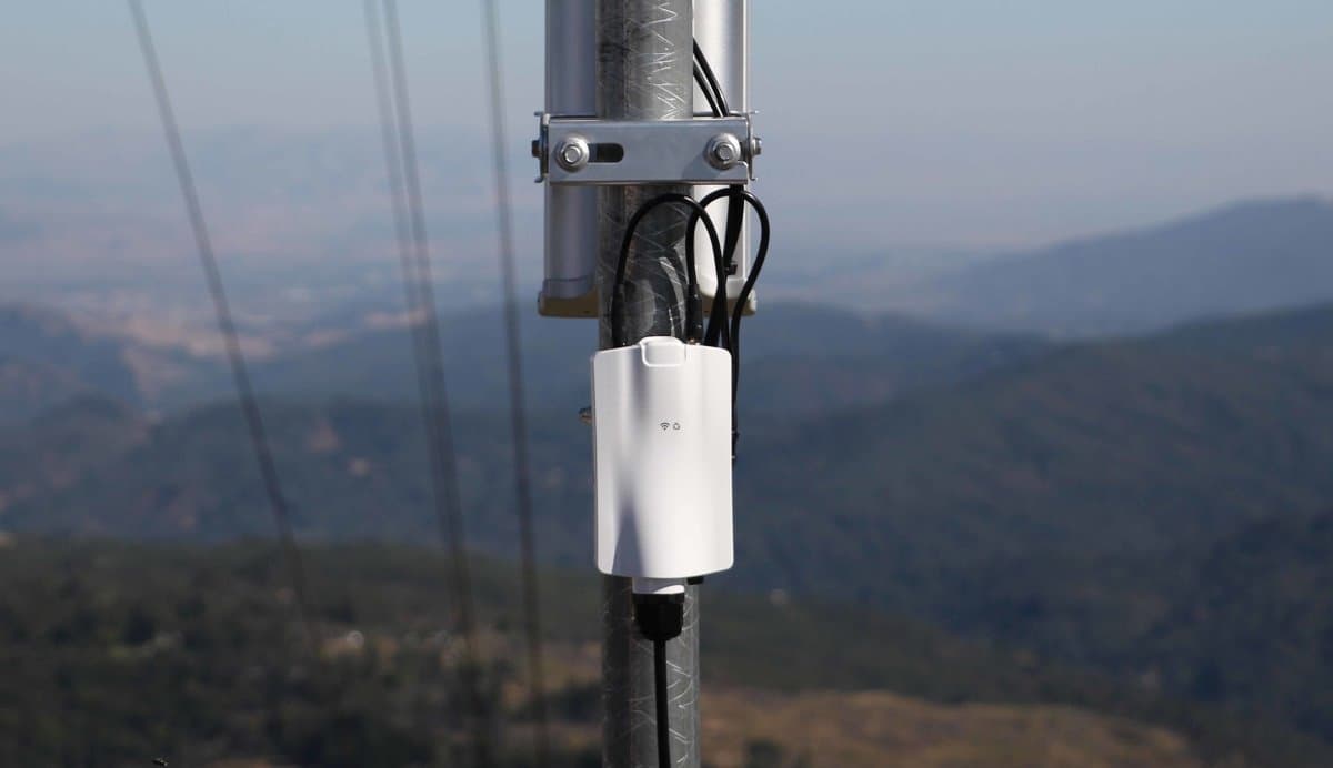 Mimosa A5x, PTMP access point, 2x RSMA female