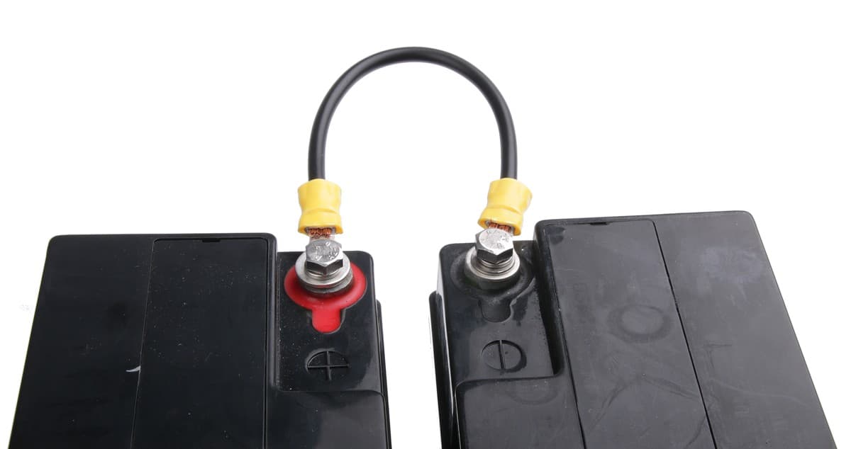 Propojovací DC kabel mezi bateriemi, 30cm, 2x očko M6